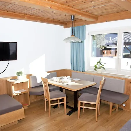 Ferienwohnung Mauracher *